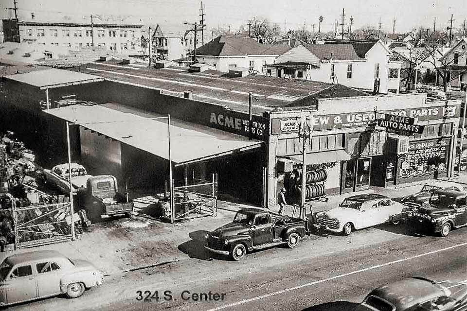 324 S. Center - Arroyo's Cafe / Former Acme Auto Parts