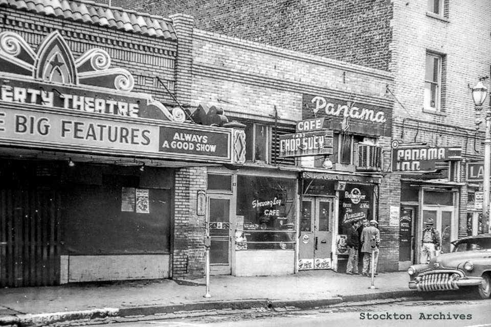 33-35 S. Center - Liberty Theatre / Royal Theatre - Courtesy of Ron Chapman